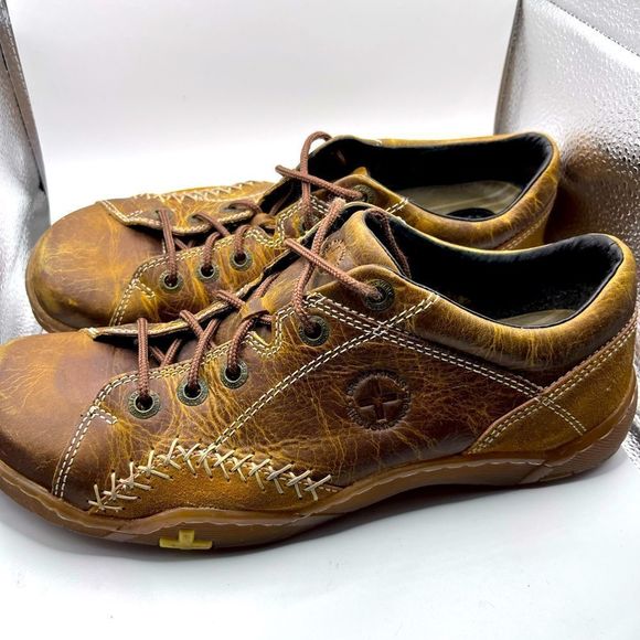 DR. MARTENS LOW TOP LEATHER SNEAKERS‎ - Picture 1 of 15